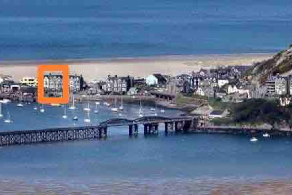 Harbourside 2 Bed Apartment, Barmouth Bridge Views Eksteriør billede