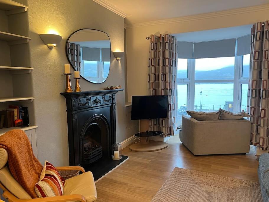 Harbourside 2 Bed Apartment, Barmouth Bridge Views Eksteriør billede