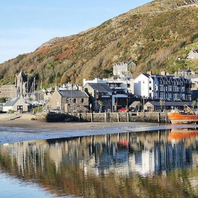 Harbourside 2 Bed Apartment, Barmouth Bridge Views Eksteriør billede